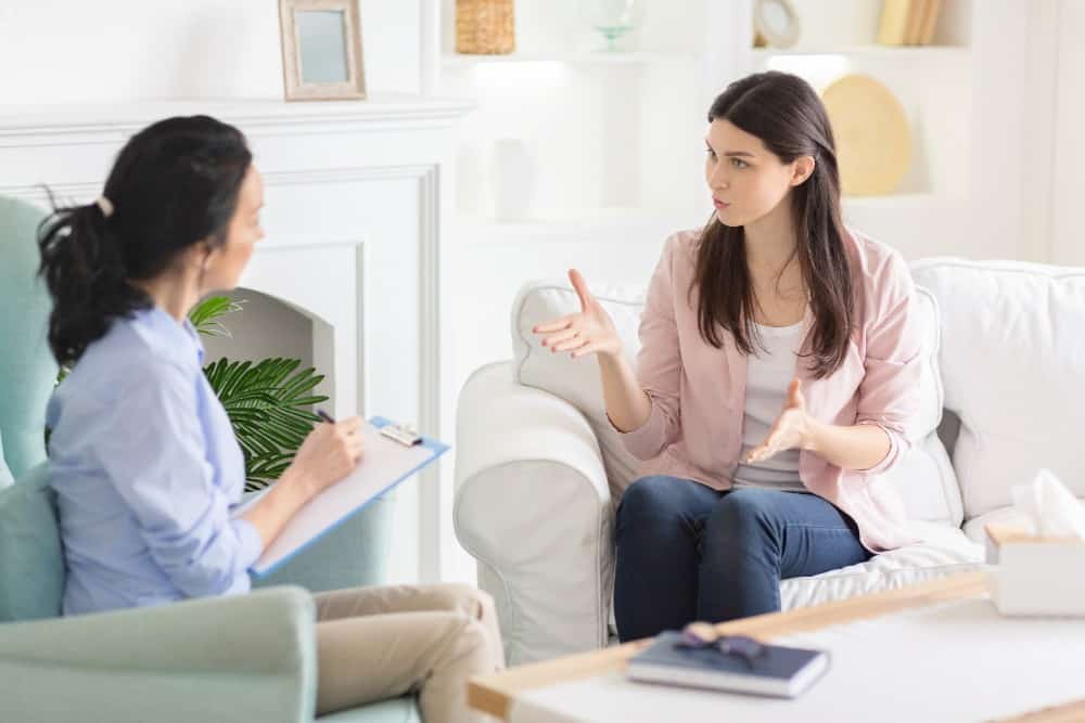 6 Tips for Choosing the Right Therapist in Recovery