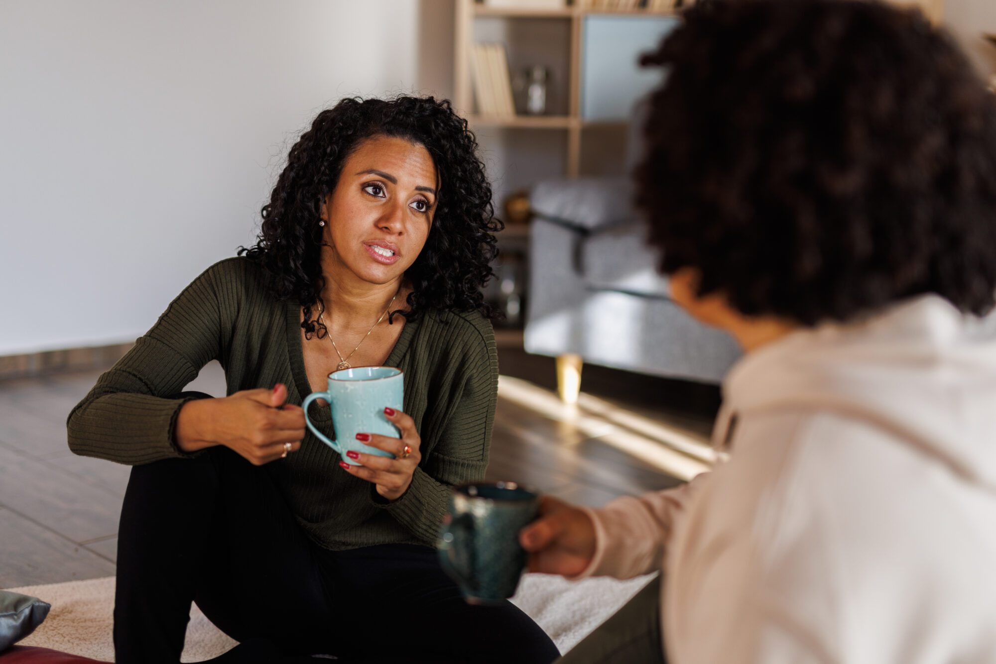 Sober Living Houses vs. Halfway Houses | Steps Recovery